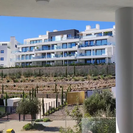 Higueron Skyview Apartman