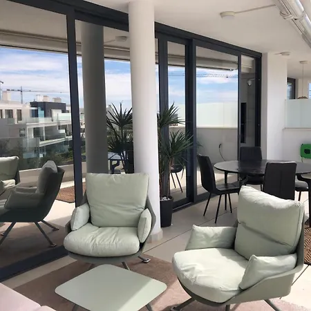 Higueron Skyview Apartment *