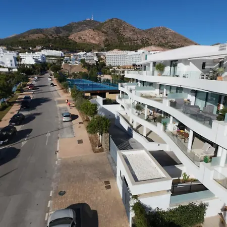 Higueron Skyview Apartman